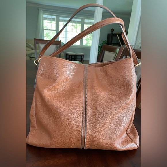 Ann Klein women’s brown purse with gold accents a lot of compliments - Picture 2 of 6